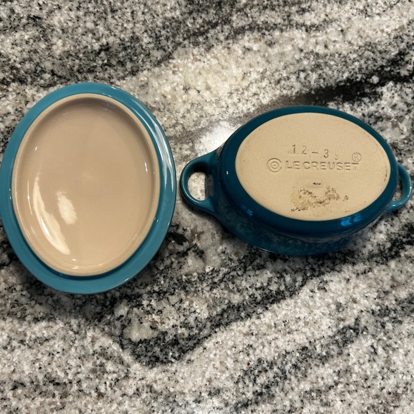 Le Creuset Blue TURQUOISE TEAL Mini Cocotte OVAL - Picture 6 of 12